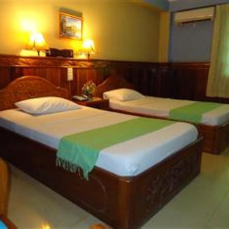 Spring Park Hotel Battambang Bagian luar foto