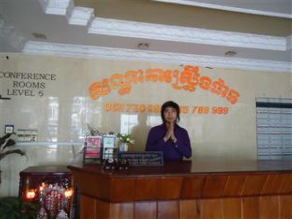 Spring Park Hotel Battambang Bagian luar foto